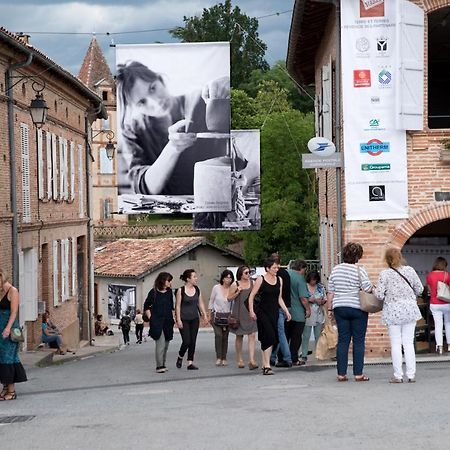 ¨Gîte du Café Suquet Giroussens Esterno foto
