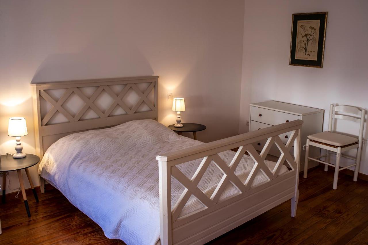 ¨Gîte du Café Suquet Giroussens Esterno foto